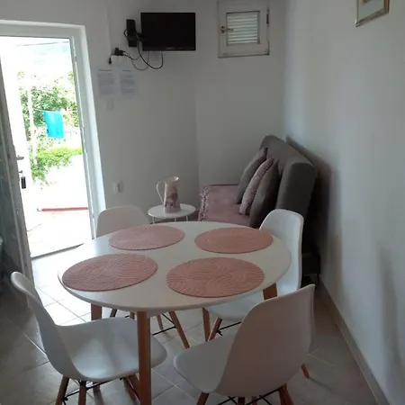 Sliskovic Apartment